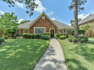 16214 Rainbow Lake Rd, Houston, TX 77095