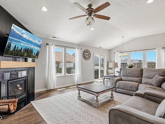 5th image of 10413 Pintail Ln