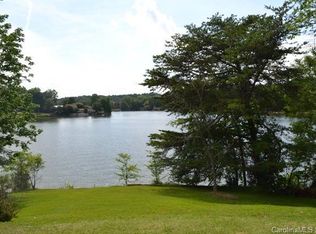 2640 McHanna Pt, Fort Mill, SC 29708