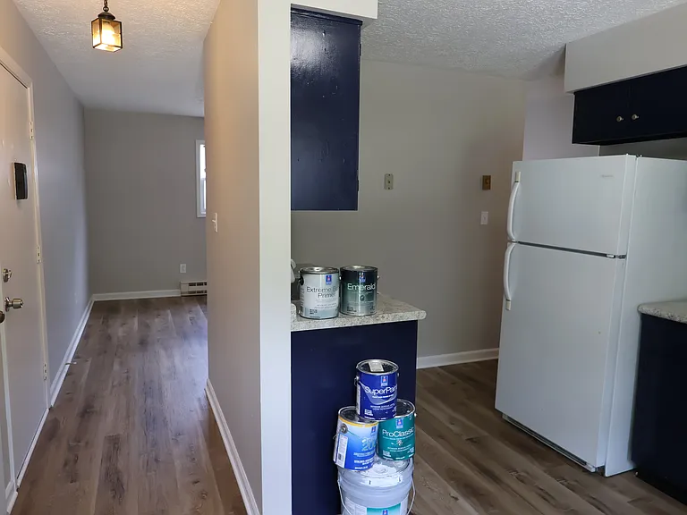 714 S State St #3 — Photo 8