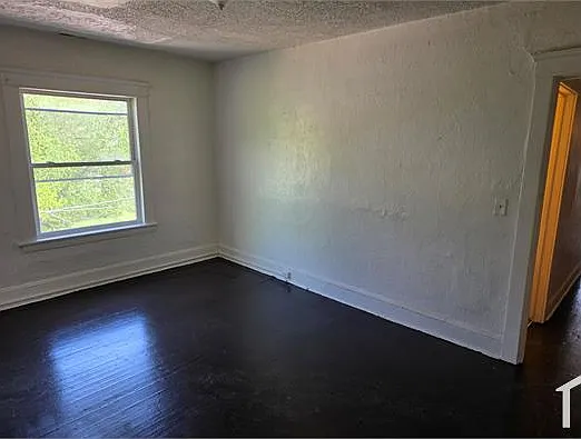 2 bed, 1200 sqft, $900 — Photo 4