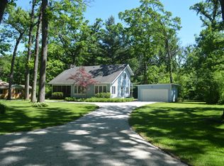 1410 Del Oaks Ln, Delavan, WI 53115