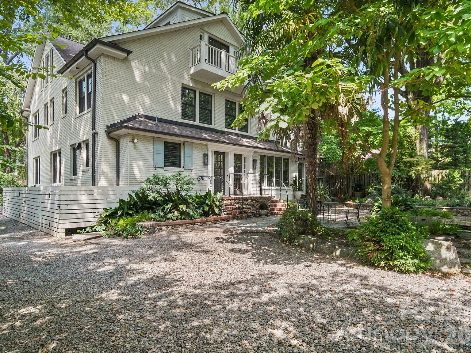 2 bed, 2.5 bath, $5,000 — Photo 4