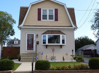 718 15th Ave, Prospect Park, PA 19076