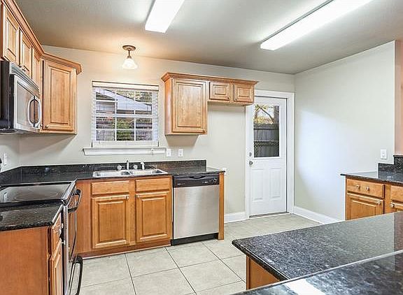 5th image of 316 Nassau Dr