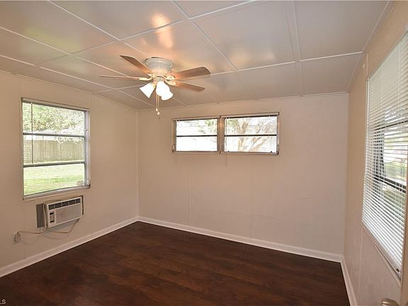 5th image of 21546 Augusta Ave