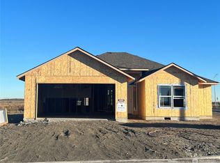 8701 Ashen Dr, Pasco, WA 99301
