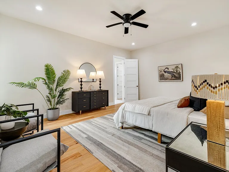 6449 Royalton Dr — Photo 14