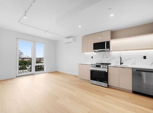 16 West St #507, Brooklyn, NY 11222