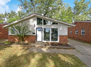 25078 Annapolis St, Dearborn Heights, MI
