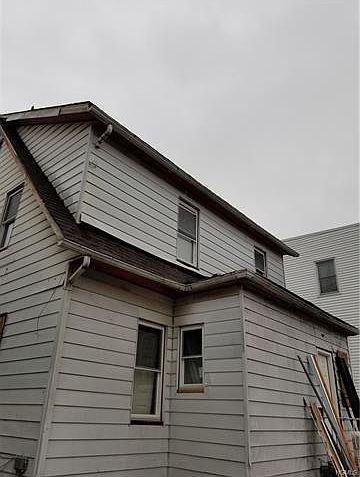 2nd image of 415 S 1st Ave