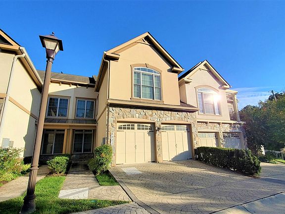 2nd image of 8207 River Quarry Pl