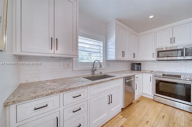 7621 SW 65th Pl — Photo 4