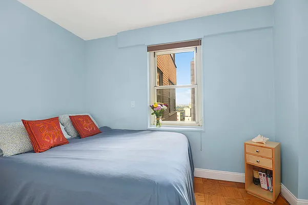 Rented by Corcoran | media 25