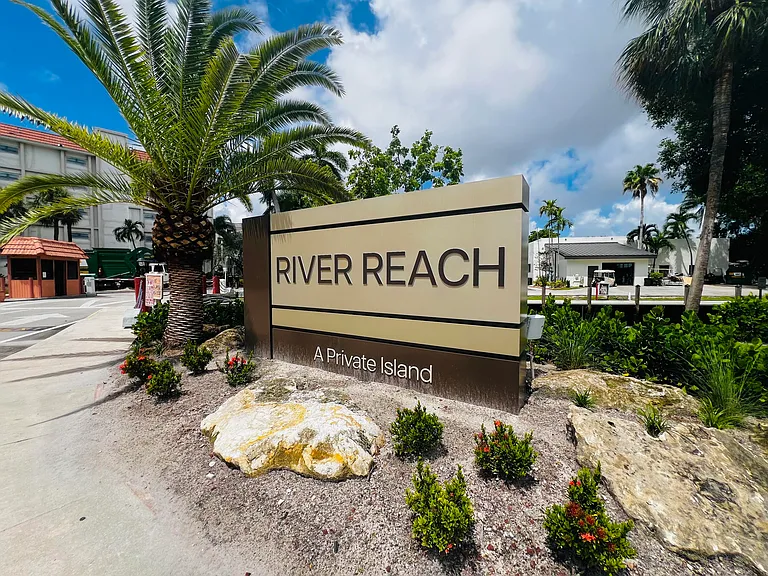 1101 River Reach Dr #415 — Photo 32