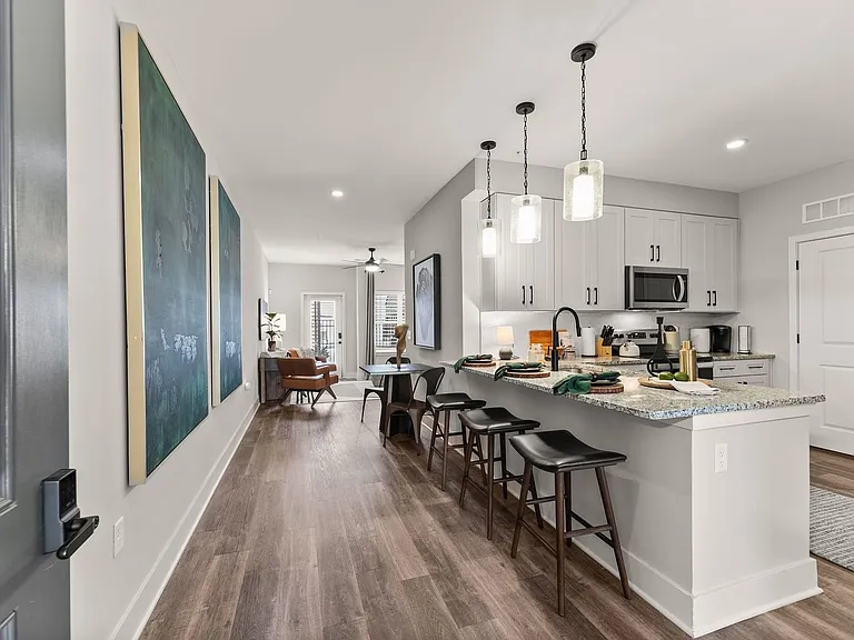 Treesort Luxury Living — Photo 28