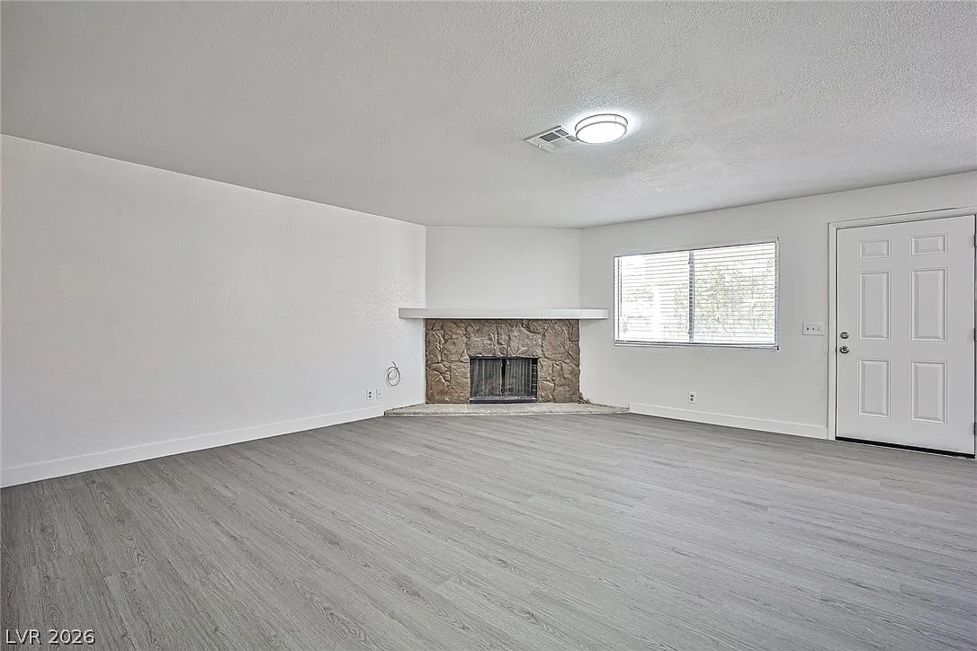 2 bed, 2.0 bath, 1136 sqft, $1,490 — Photo 4