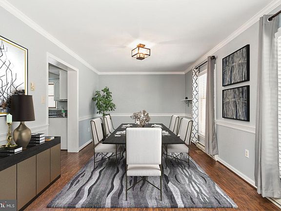5th image of 10377 Lanes Farm Ln