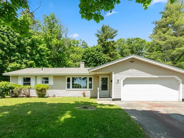 160 Kathleen Rd, Brockton, MA 02302