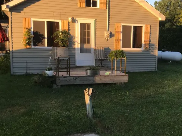 3811 Maple Ridge Rd, Sterling, MI 48659