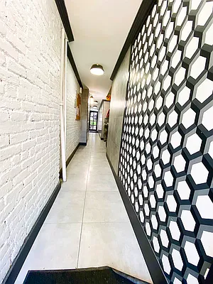 Rented by Bond New York | media 16