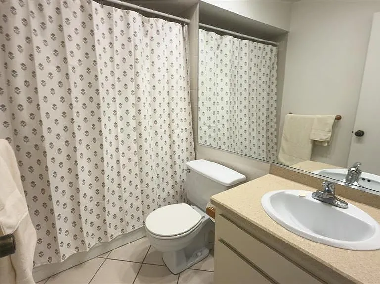 4857 Village Gardens Dr #183 — Photo 16
