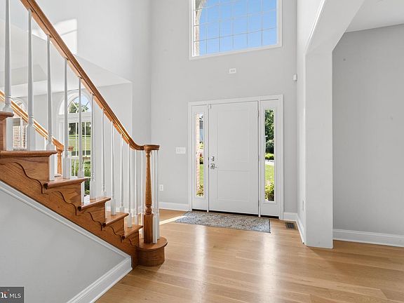 3rd image of 5562 Moriarty Ct