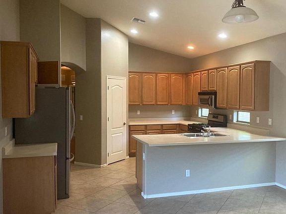 5th image of 17907 W Port Royale Ln