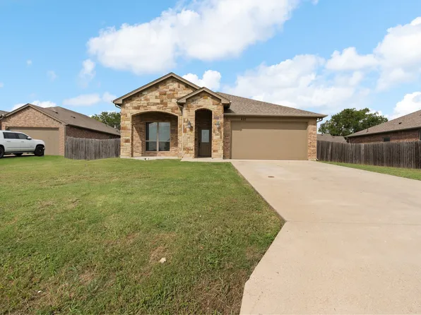 425 Nelson St, Godley, TX 76044