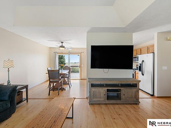 5th image of 3201 Wilhelminia Dr