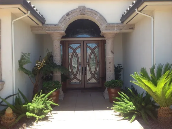 4637 W Lark Ct, Visalia, CA 93291