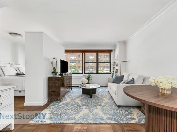 200 East 74th Street image 1 of 11