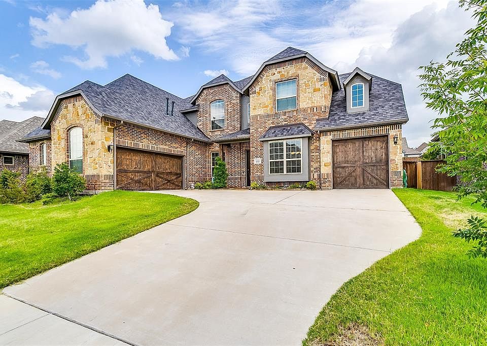 1st image of 133 Saint Elias Dr