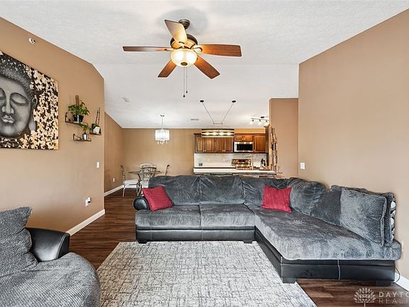 5th image of 820 Carrington Pl APT 309