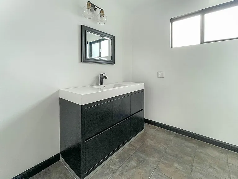 6607 N. Figueroa St. — Photo 37