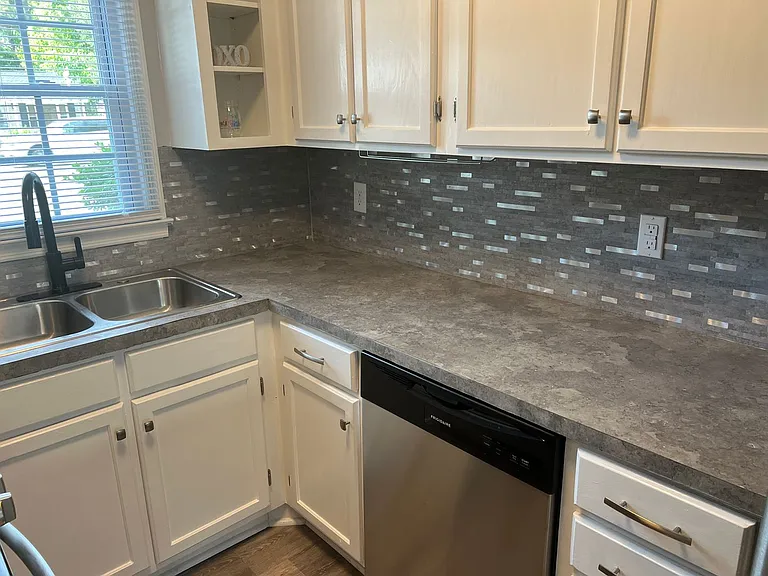 3400 N Oak St #5 — Photo 7