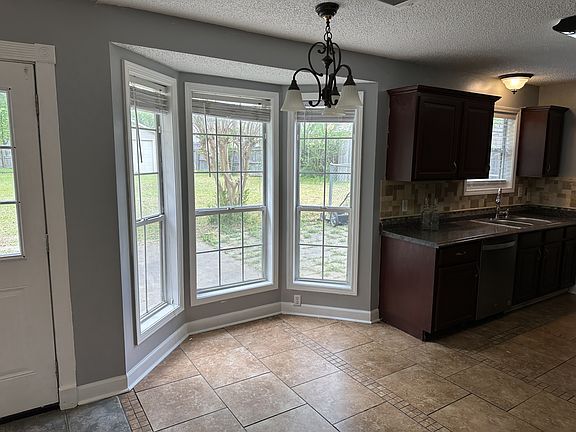 4th image of 3205 Turtle Creek Rd