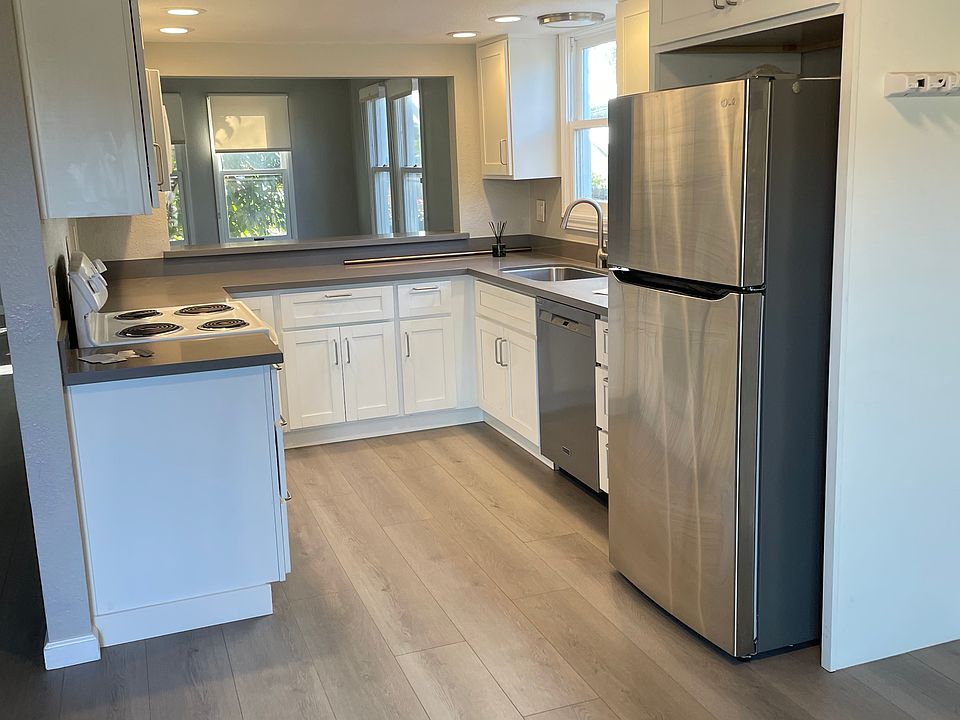 1st image of 620 Capitol St
