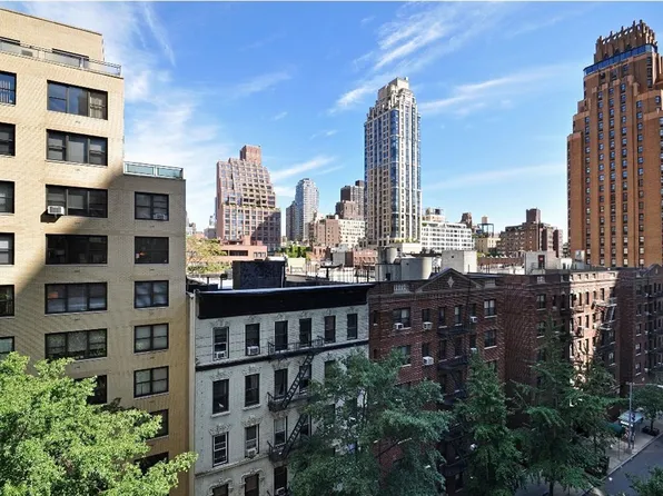 330 East 49th Street image 1 of 7