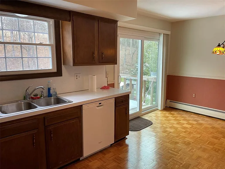 113 Sandy Dr — Photo 36