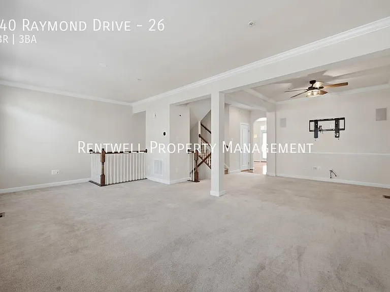540 Raymond Dr #26 — Photo 8