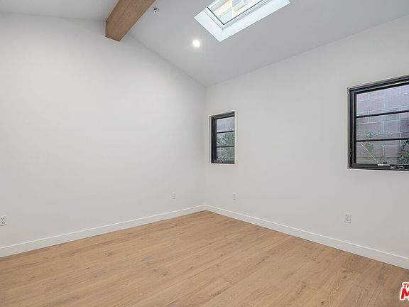 5th image of 7719 Lexington Ave