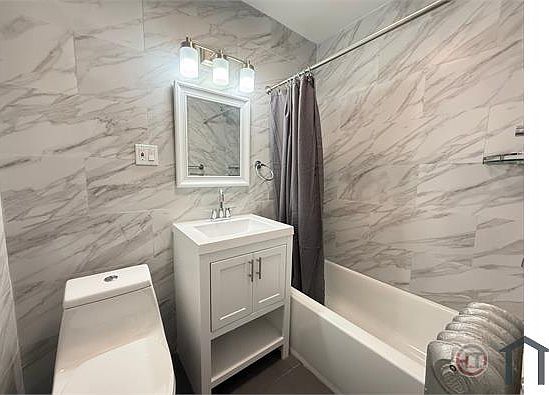 3rd image of 1929 Watson Ave APT 1F