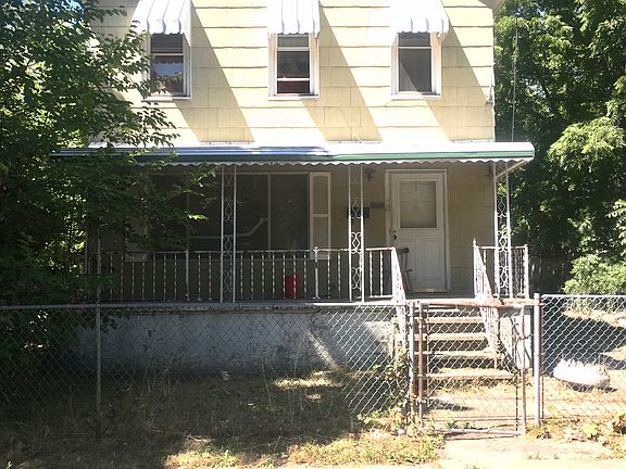 2nd image of 1122 Michigan Ave