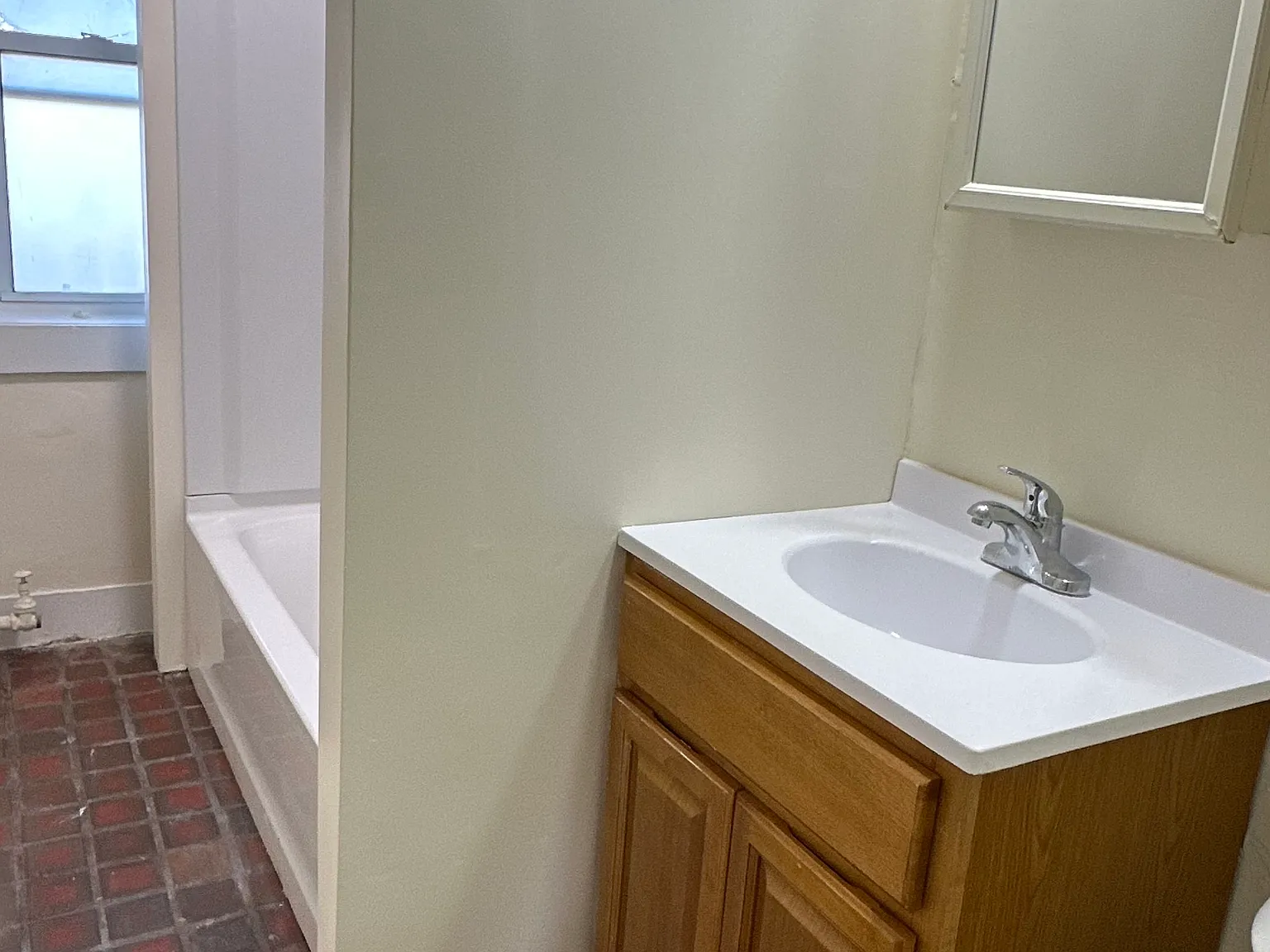2 bed, $1,400 — Photo 2