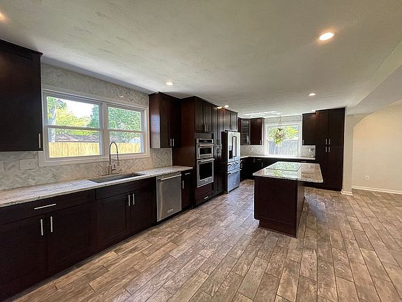 2nd image of 4200 Westchester Cir