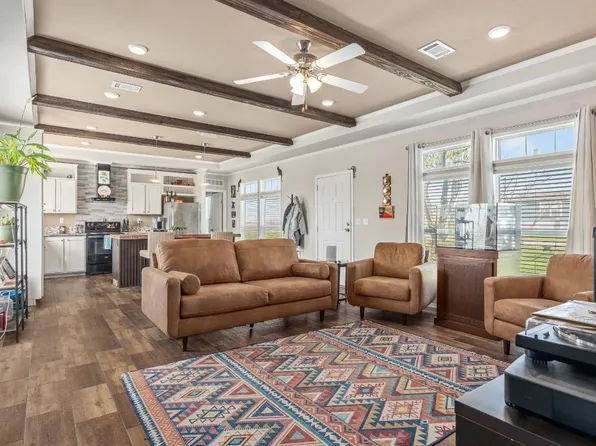 712 Hoss Rd, Sanger, TX 76266