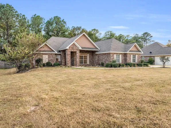 70 Lenox Ln, Columbus, MS 39702