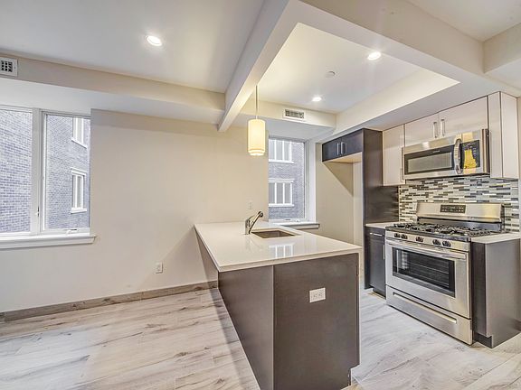 4th image of 30-70 38th St #4F