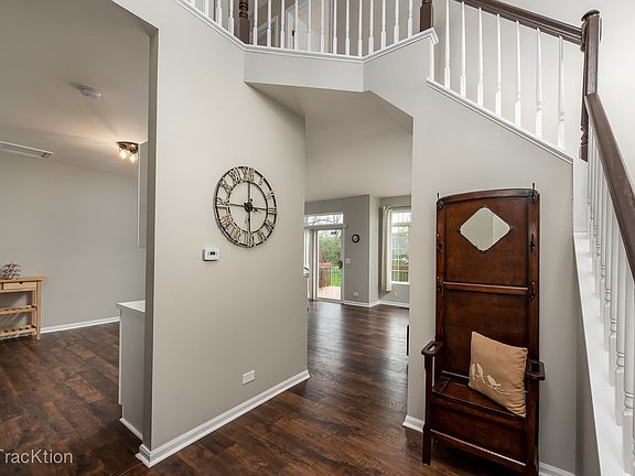 2nd image of 8127 Sierra Woods Ln